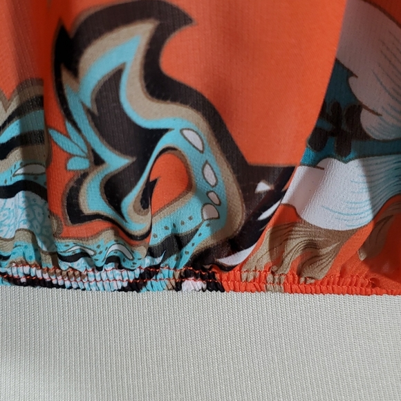 WEST KEI Elastic band-hem Top - Picture 7 of 10